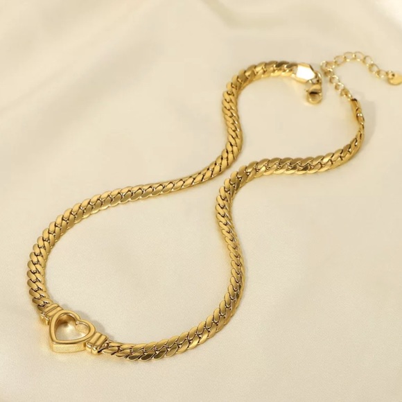 GP heart ❤️ necklace - Picture 4 of 7